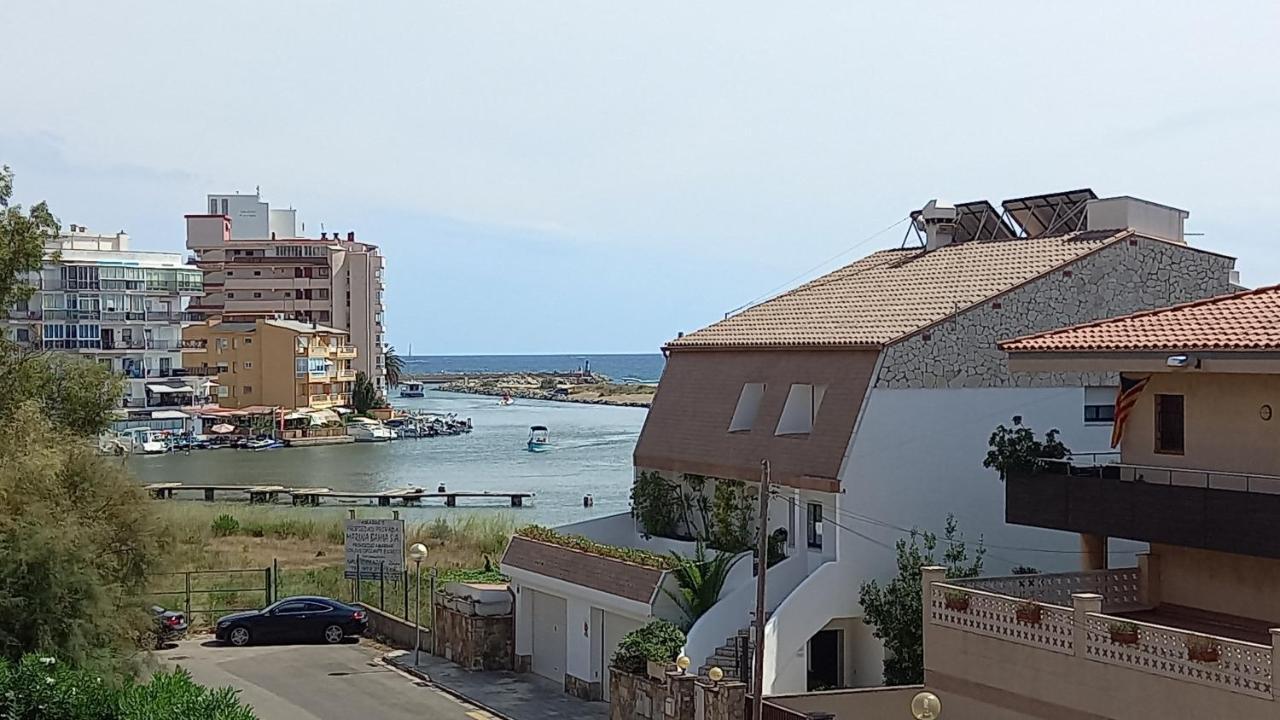 Estudio Roses Con Terraza, Vistas Canal Y Mar Экстерьер фото